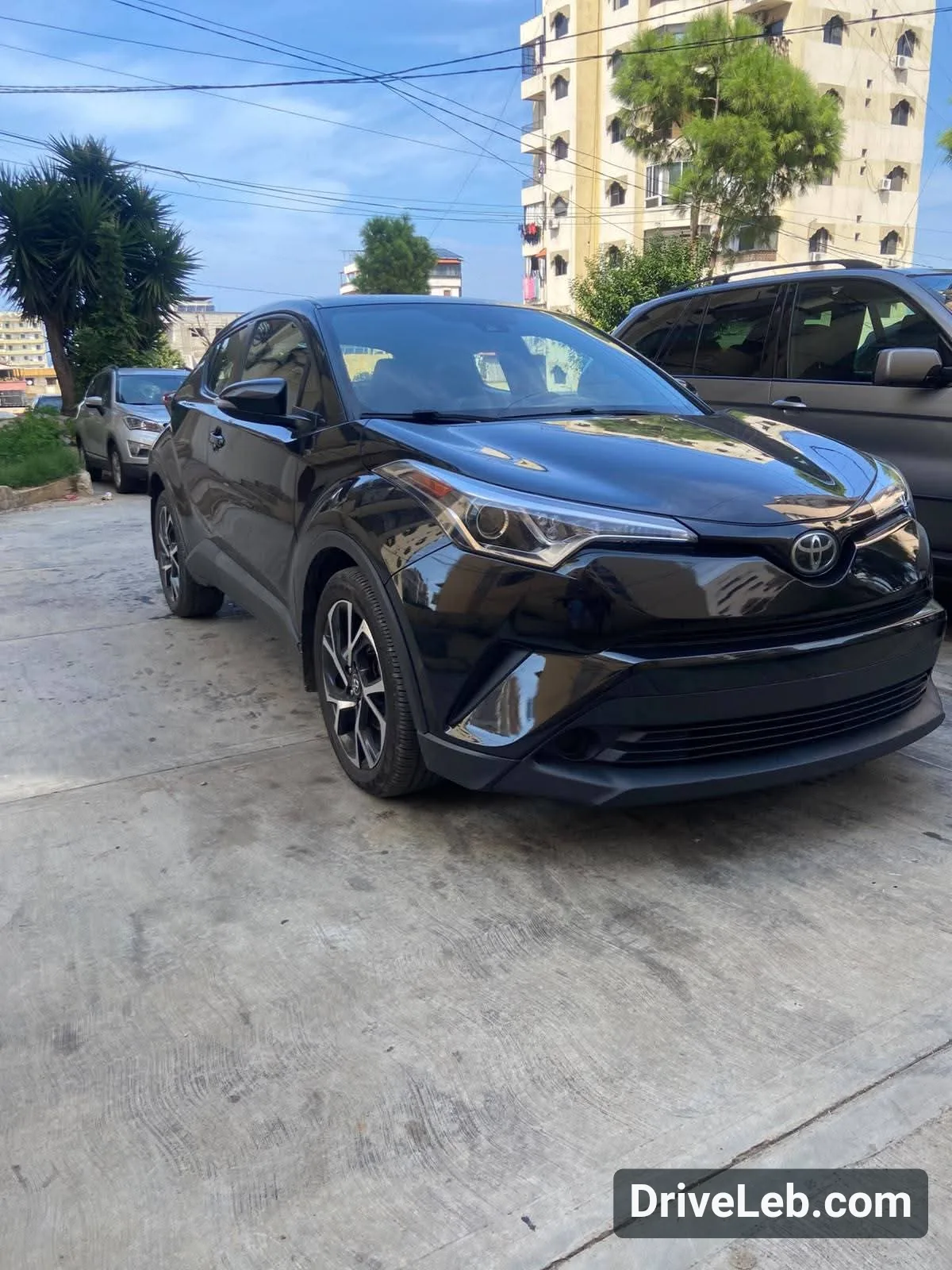 تويوتا C-HR 2018 — الصور 1