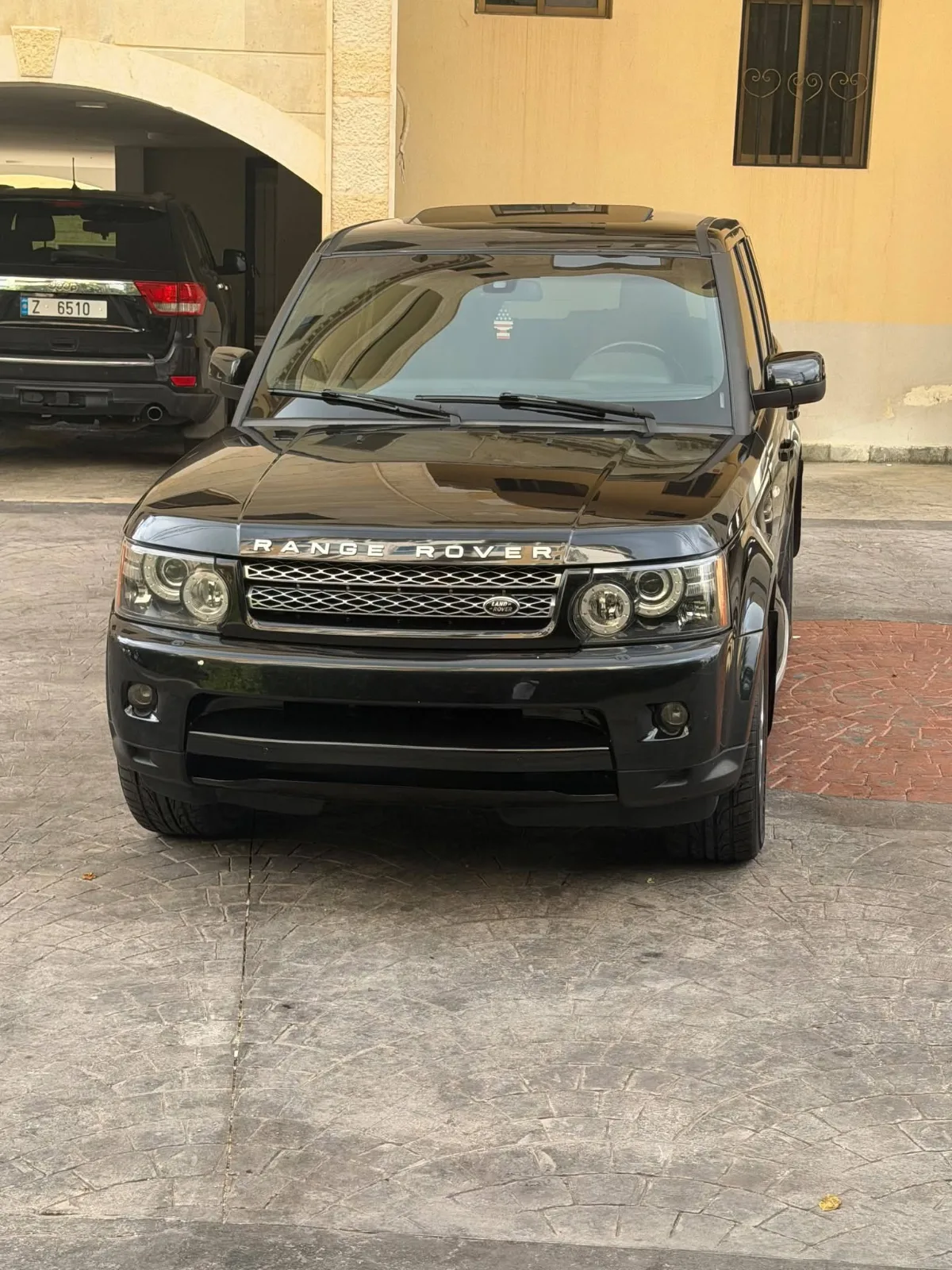 لاند روفر RANGE ROVER SPORT 2012 — الصور 1